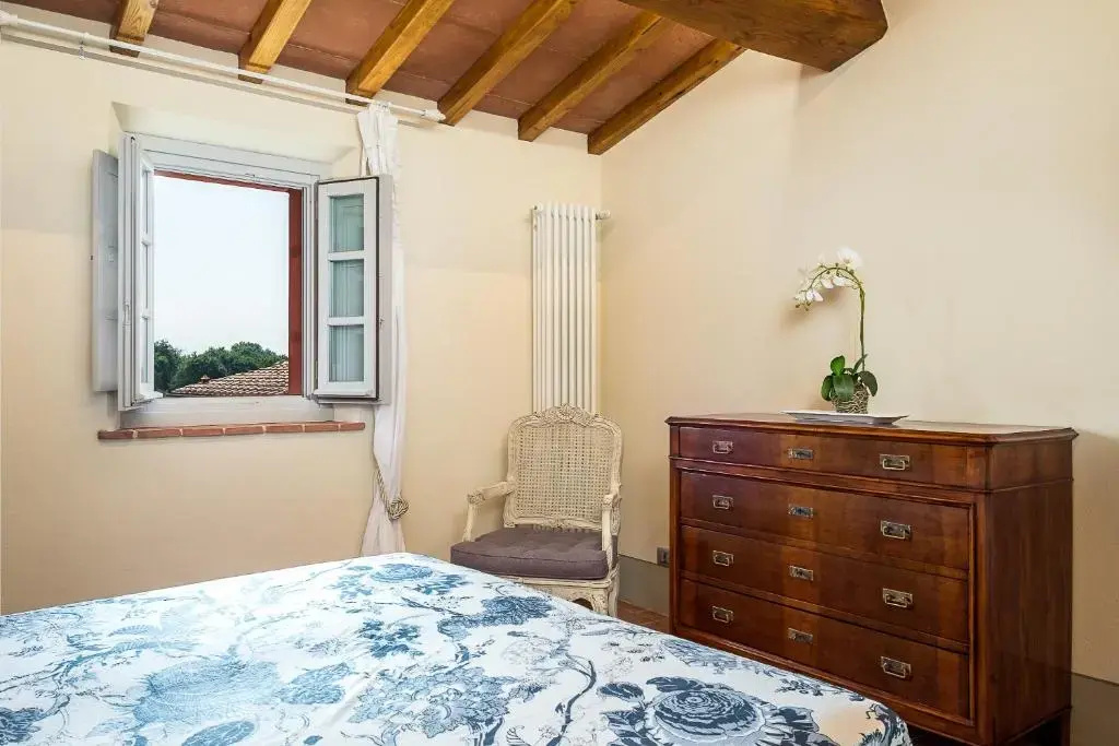 2 Bedrooms Cottage