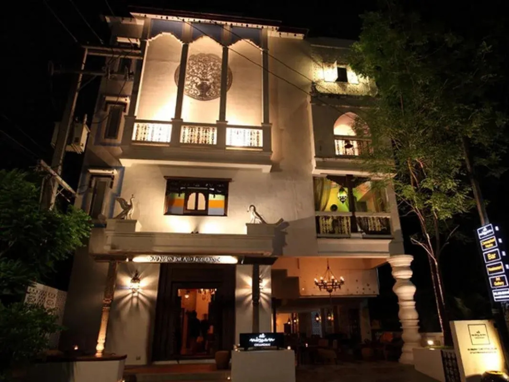 At Niman Conceptual Home