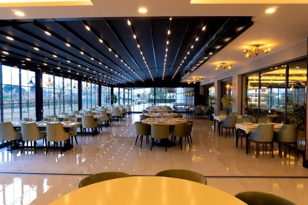Hotel photo 11
