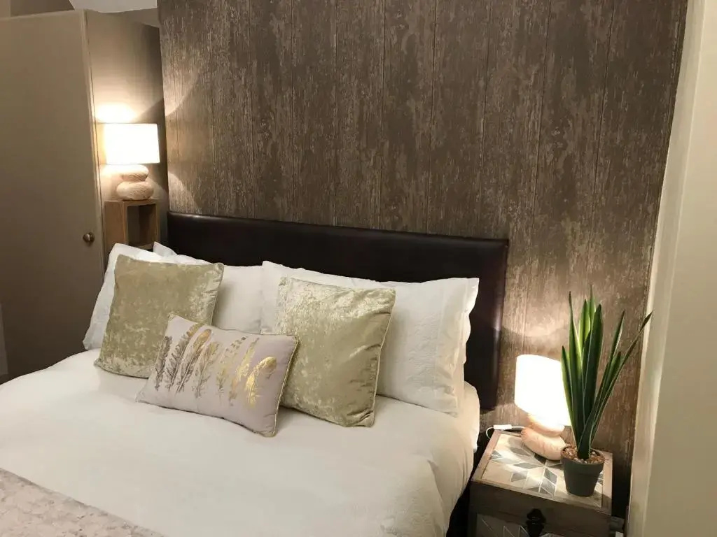 Standard Double room with sea view (full double bed)