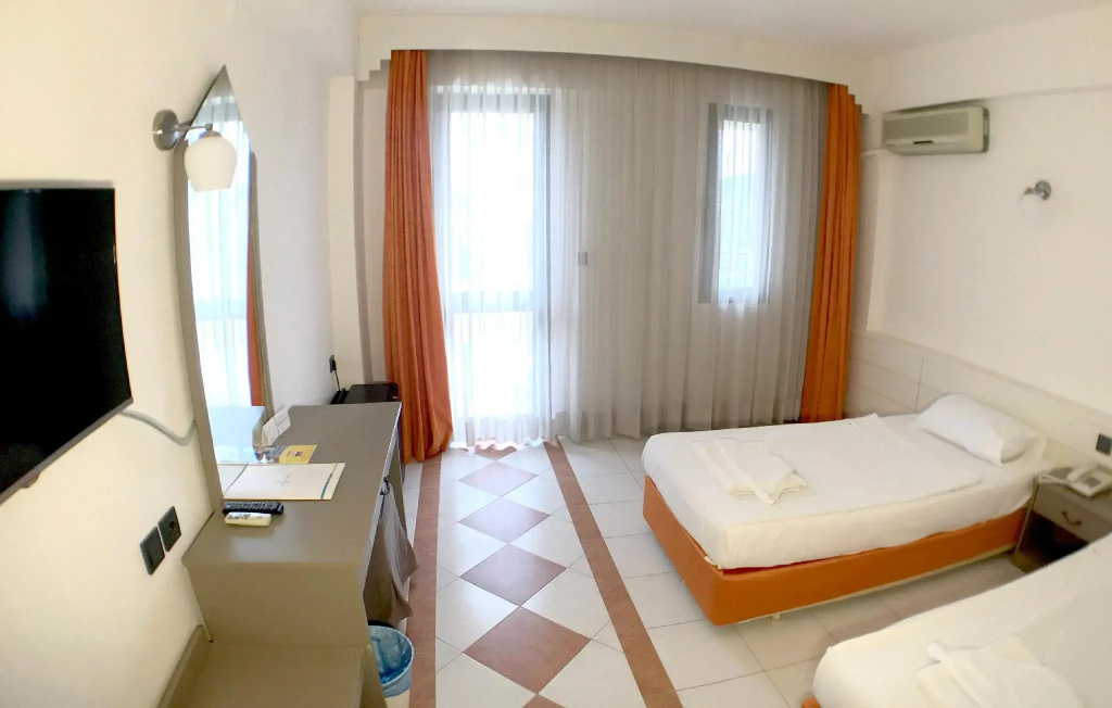 Economy Double room (full double bed)