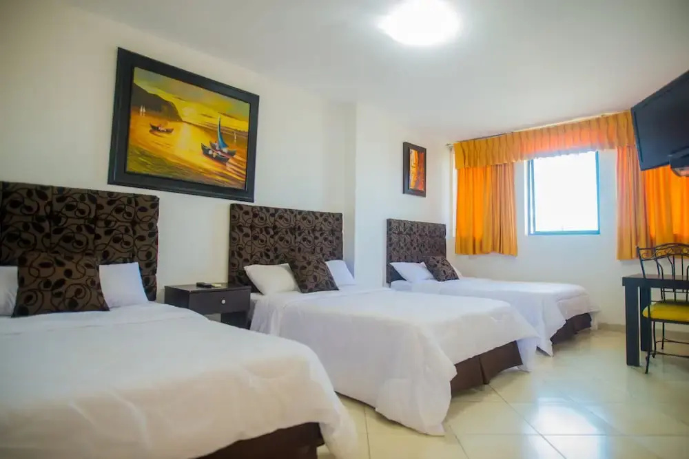 Standard Triple room