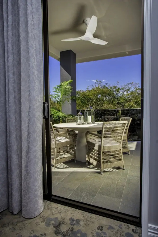 Balcony & Terrace