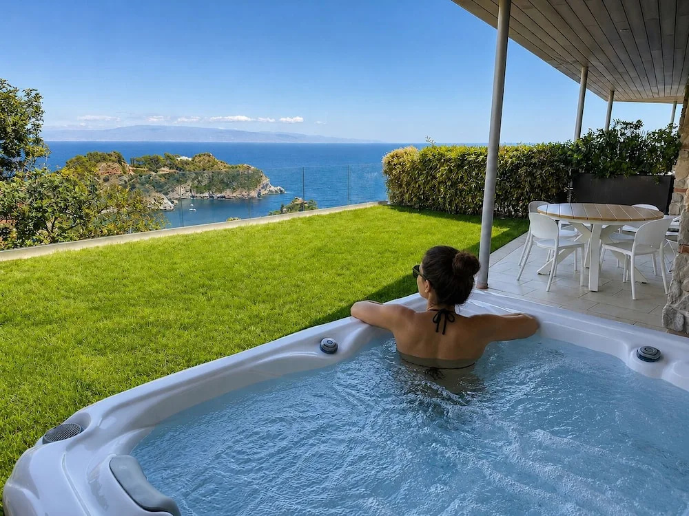 Isola Bella Infinity Suites