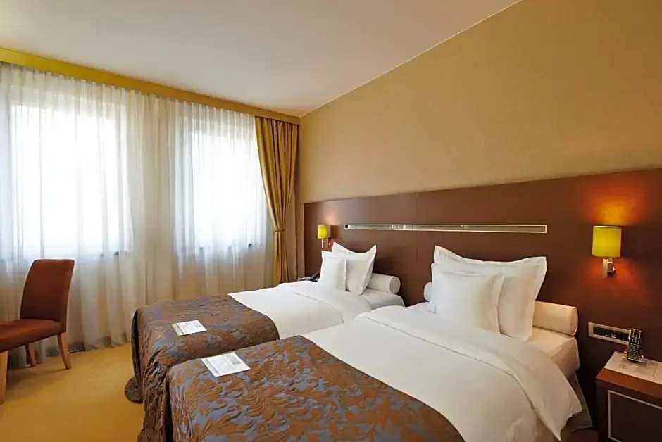 In Hotel Belgrade - Chambres