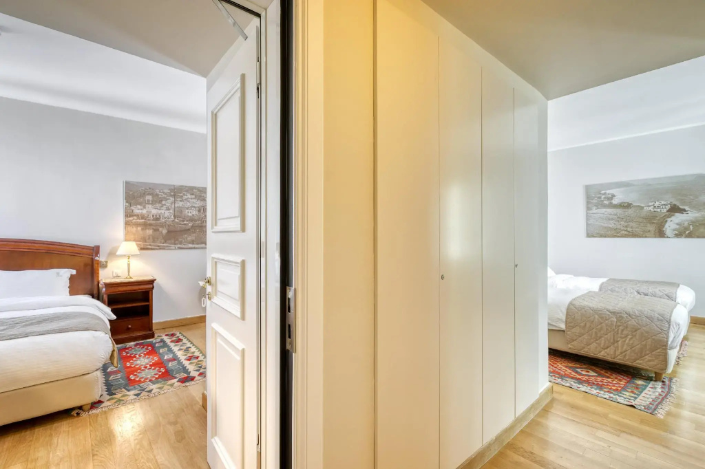 Interconnected room