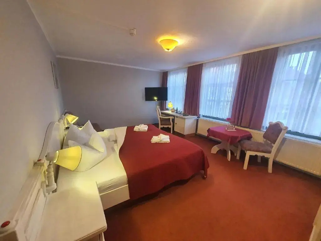 Hotel Zur Goldenen Sonne - Chambres