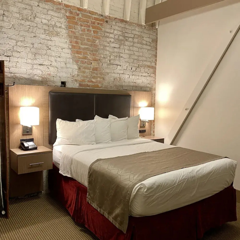 Premier Suite