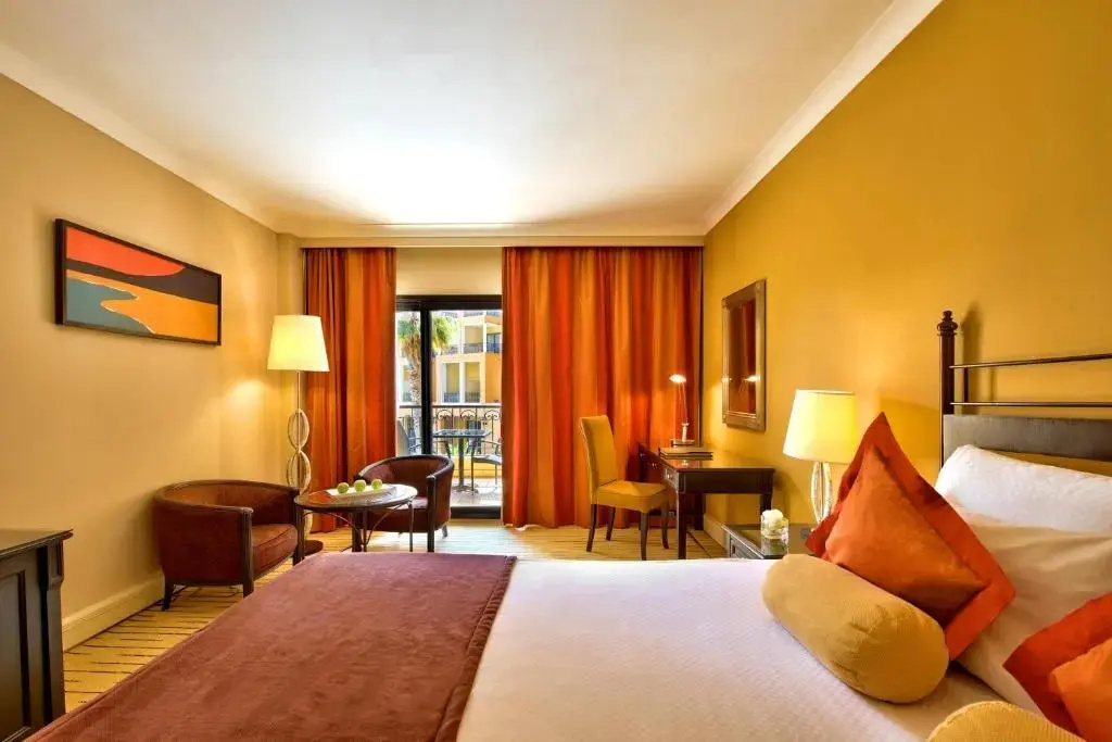 Corinthia St George's Bay - Chambres