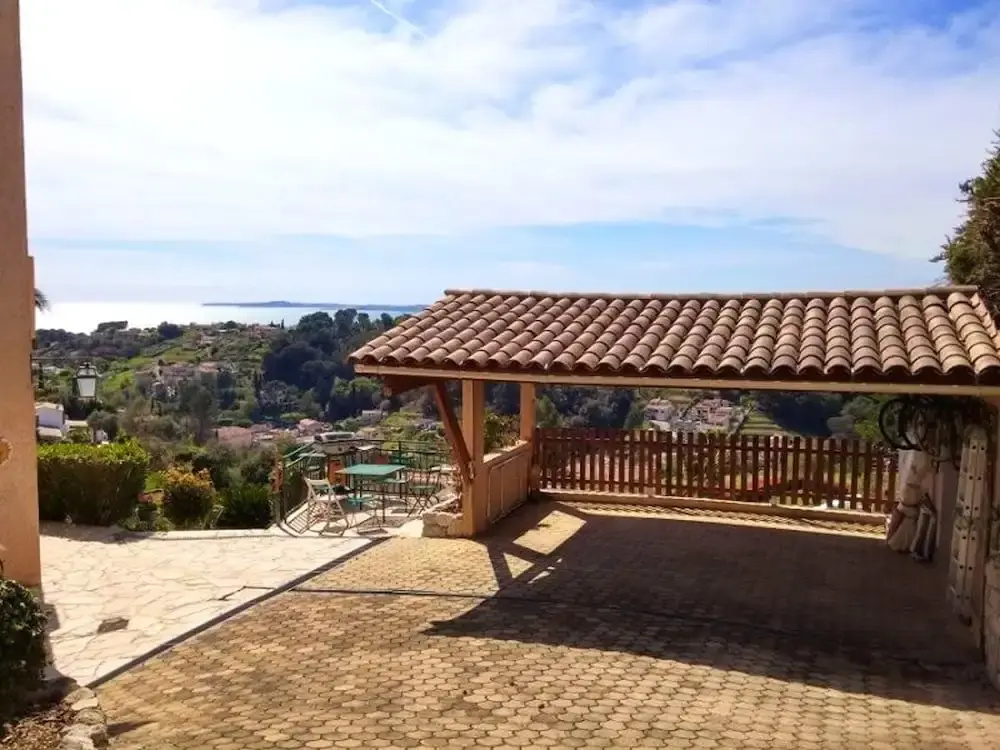 Studio in Cagnes-sur-mer, With Wonderful sea View, Pool Access, Enclos