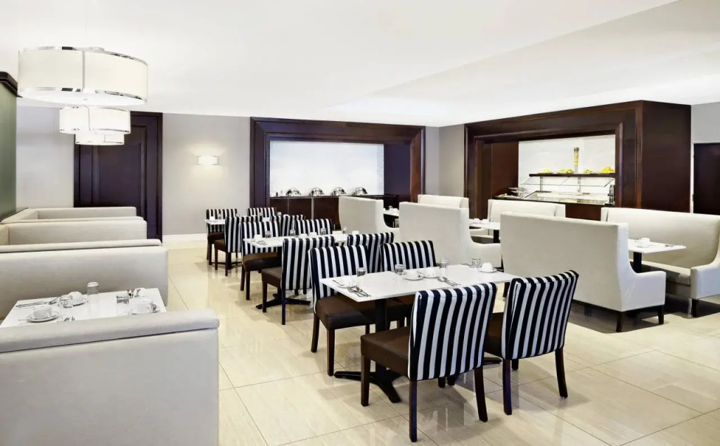 Sheraton Montreal Airport Hotel - Général