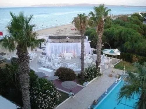 Beach & Waterfront