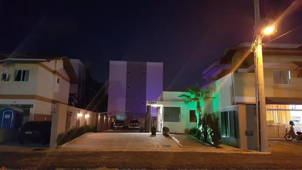 Var 101a Dpto Amplio En Condomínio Cerrado Con Piscina