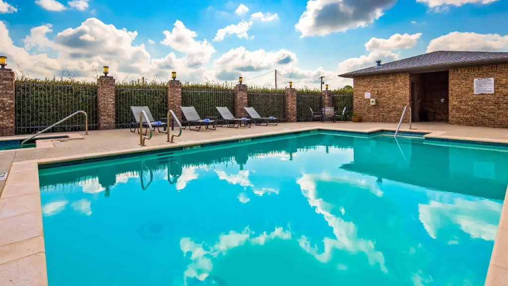 Best Western Plus Sand Bass Inn & Suites - 5
