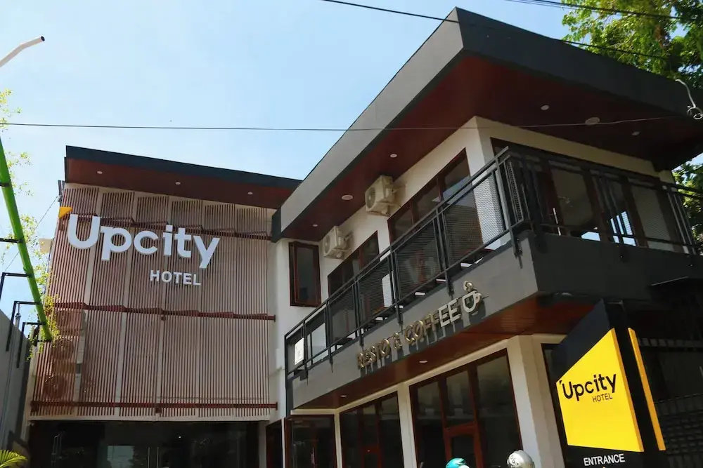Upcity Hotel By Sajiwa