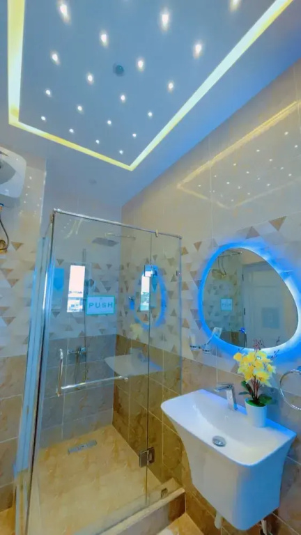 Comfort room