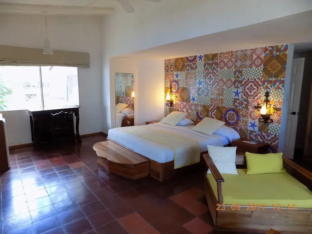 Standard Double room with balcony and with ocean view (full double bed)