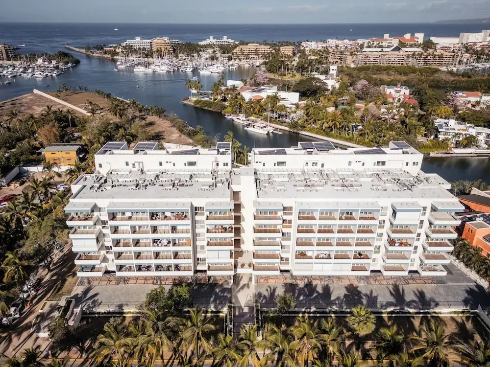 Altamar Canal View Condos