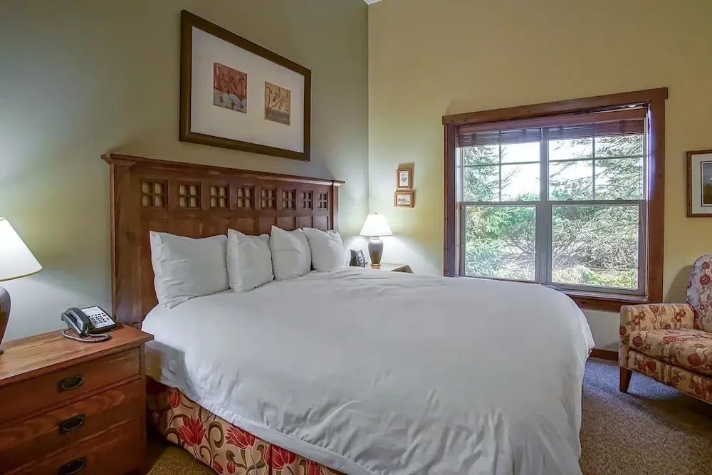 Soaring Eagle #110: 2 Bedrooms, 2 Full Baths: Slope Side