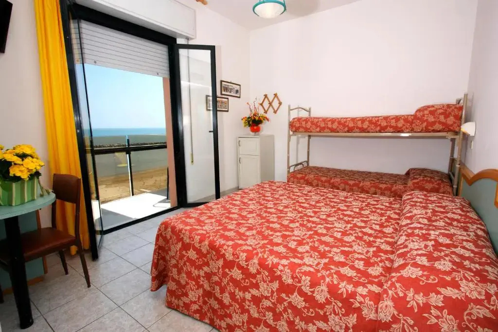 Economy Quadruple room