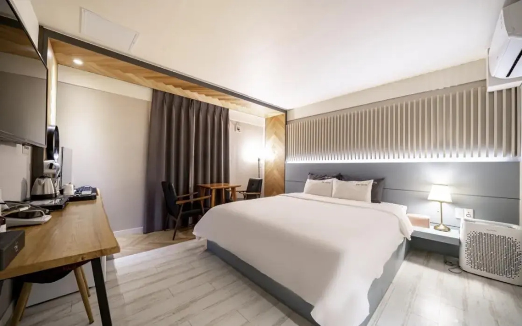 Premium room