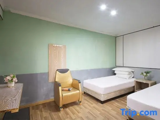 Economy room