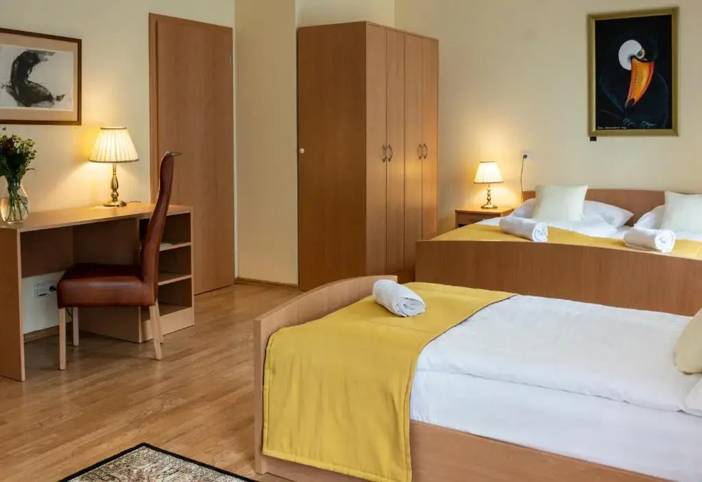 Hotel Pavilon - Chambres