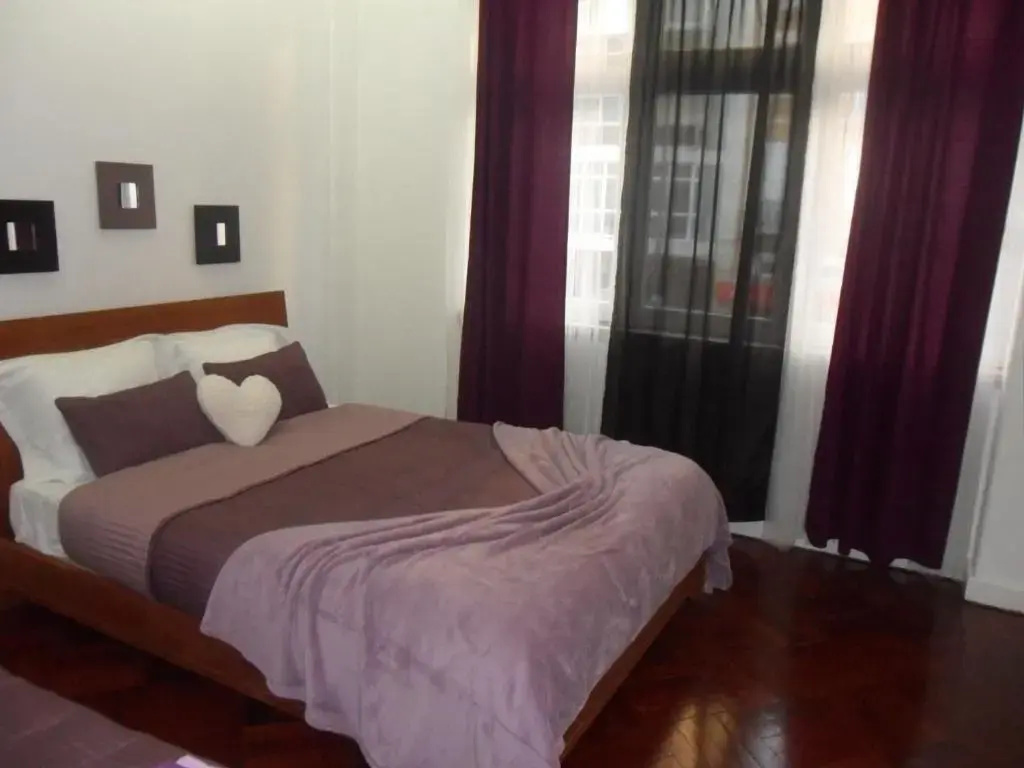 Standard Triple room with view