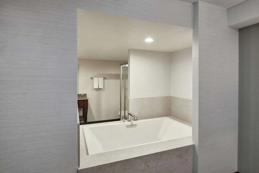 DoubleTree by Hilton Fullerton - Chambres