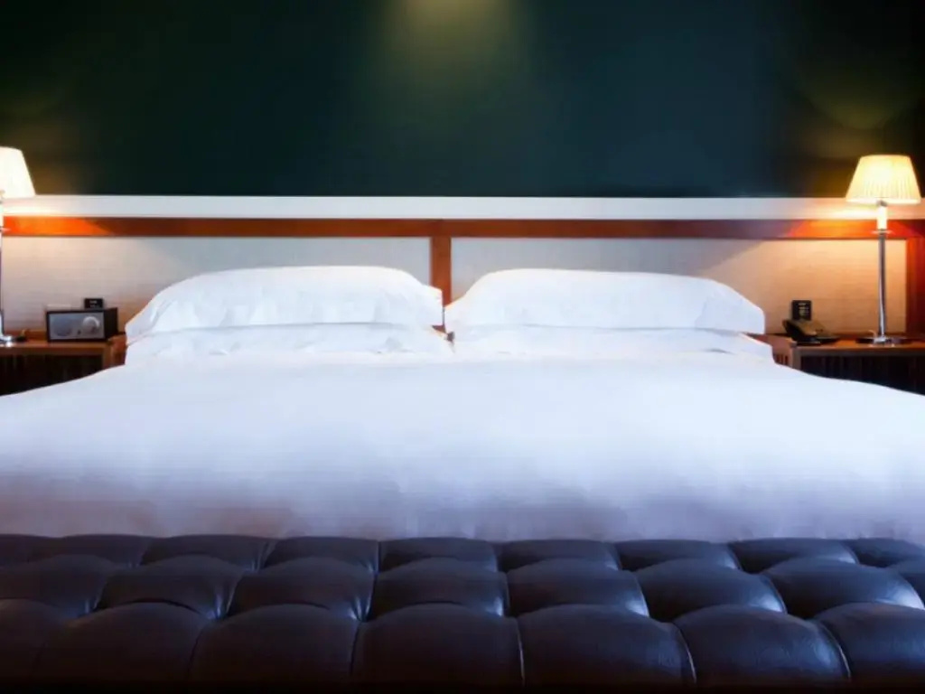 Superior Double room (full double bed)