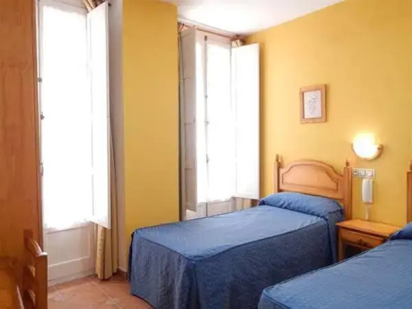 Hostal Canalejas by null