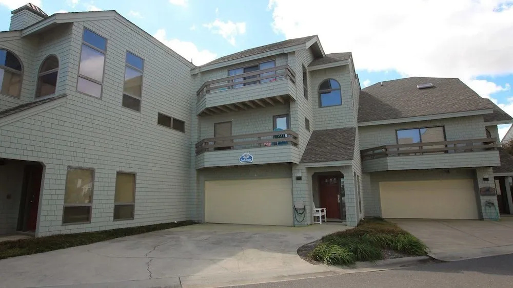Corolla Dreamin' - 3 Br Home