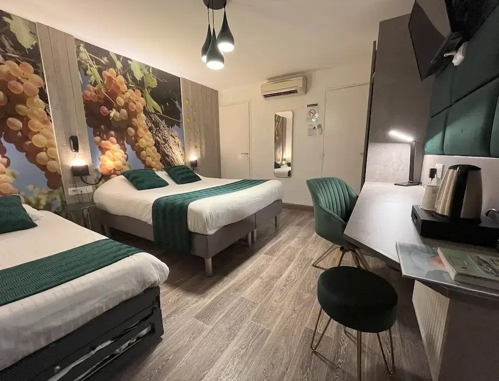 Standard Quadruple room