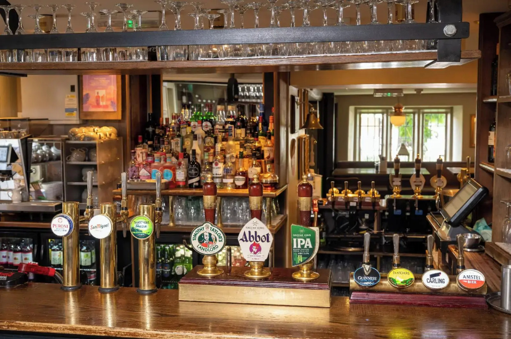 Cross Hands Hotel Old Sodbury by Greene King Inns - Général