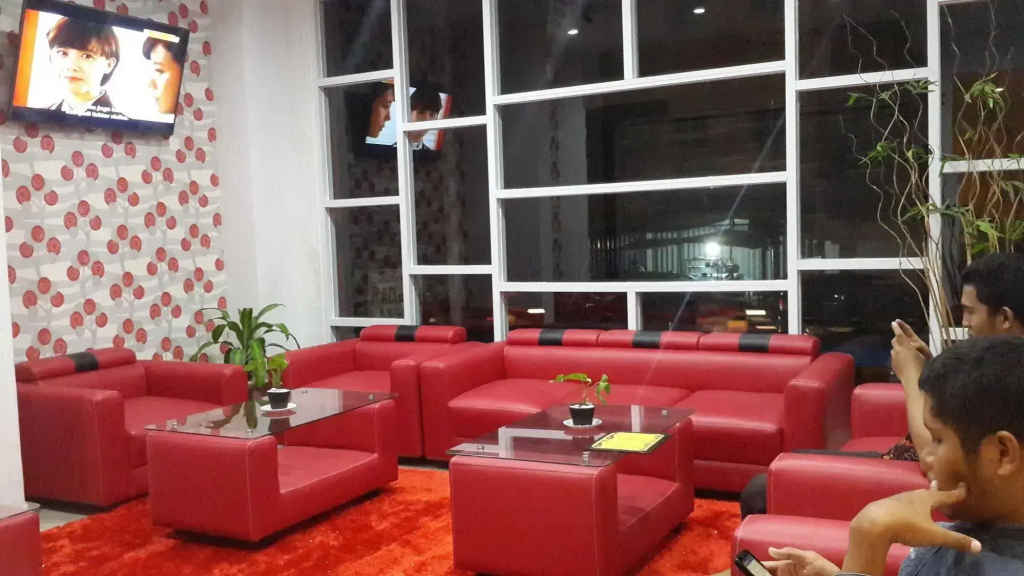 RedDoorz Plus @ Paal 2 Manado - фото 13