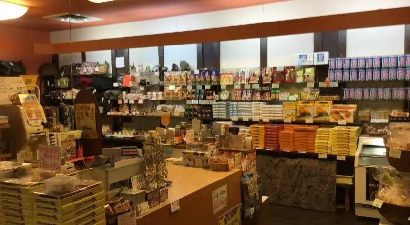 Food & Beverage