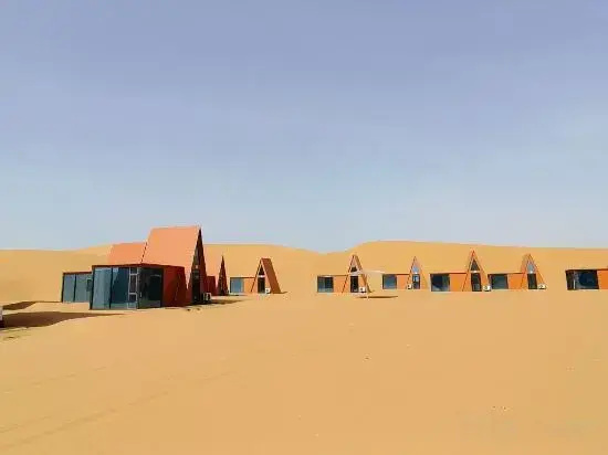 Enjoy the Starry and Desert Scenery Hotel