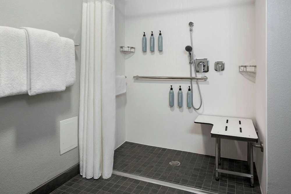 Courtyard by Marriott Pueblo Downtown - Chambres