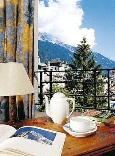 Balcony & Terrace