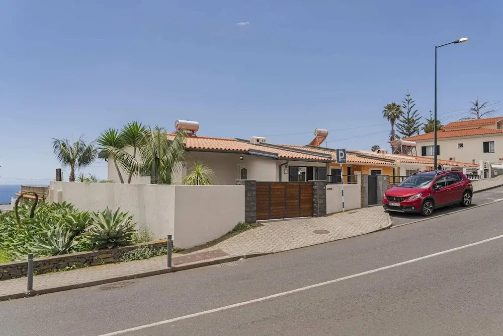 Ground Floor House in Garajau, Terrace Vila