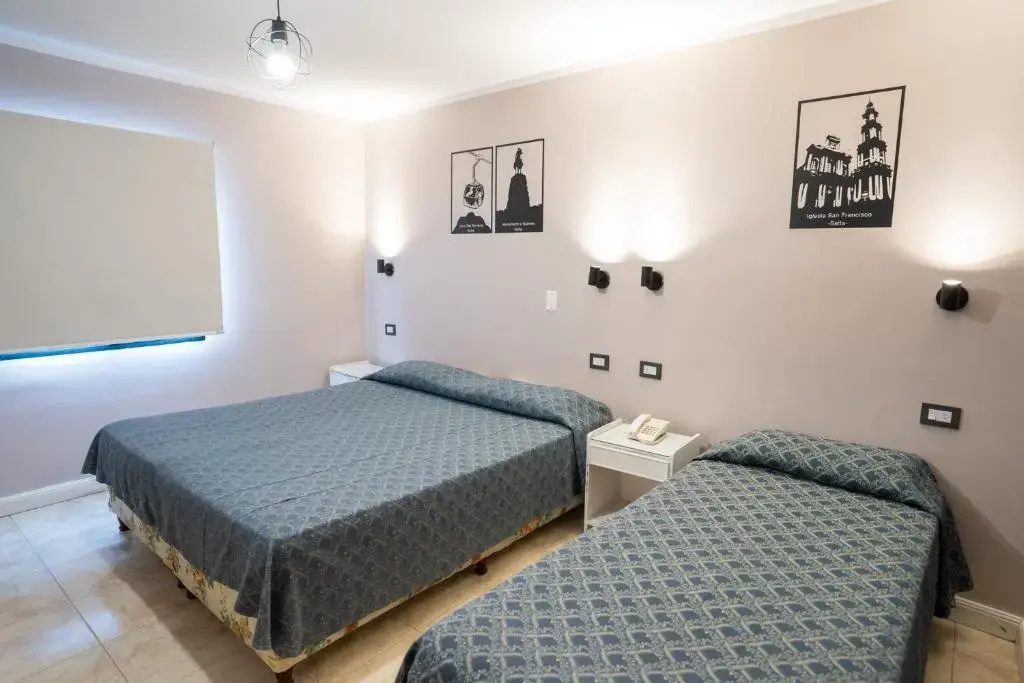 Standard Triple room
