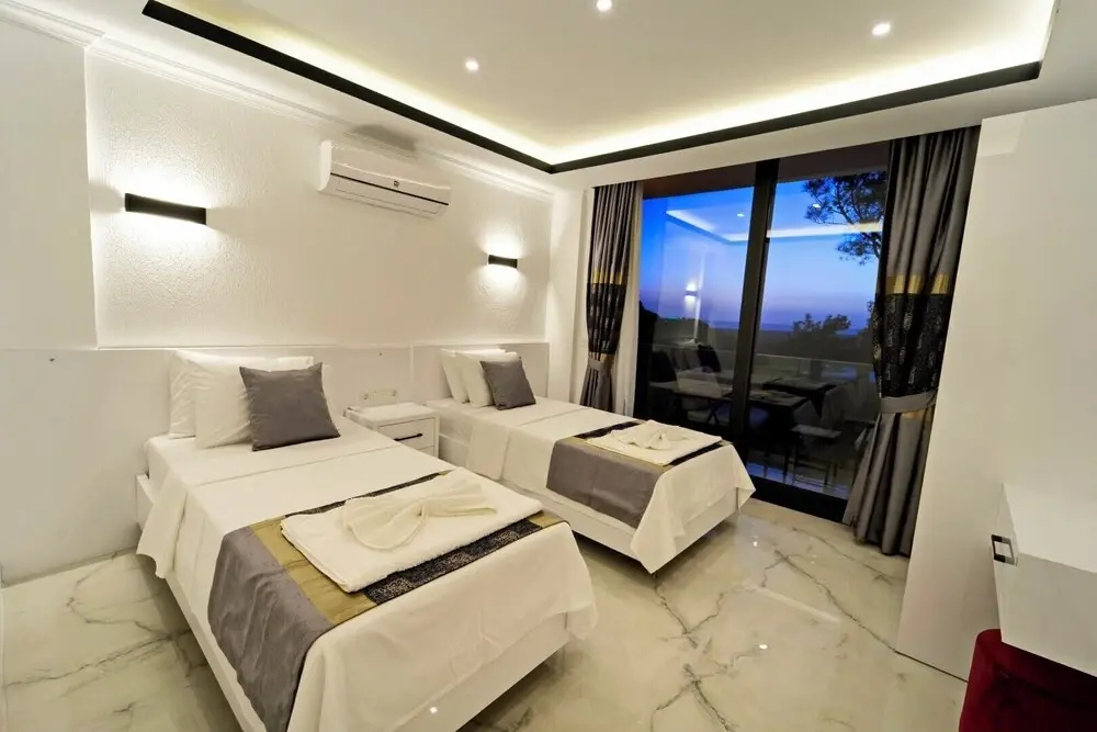 Luxury Villa