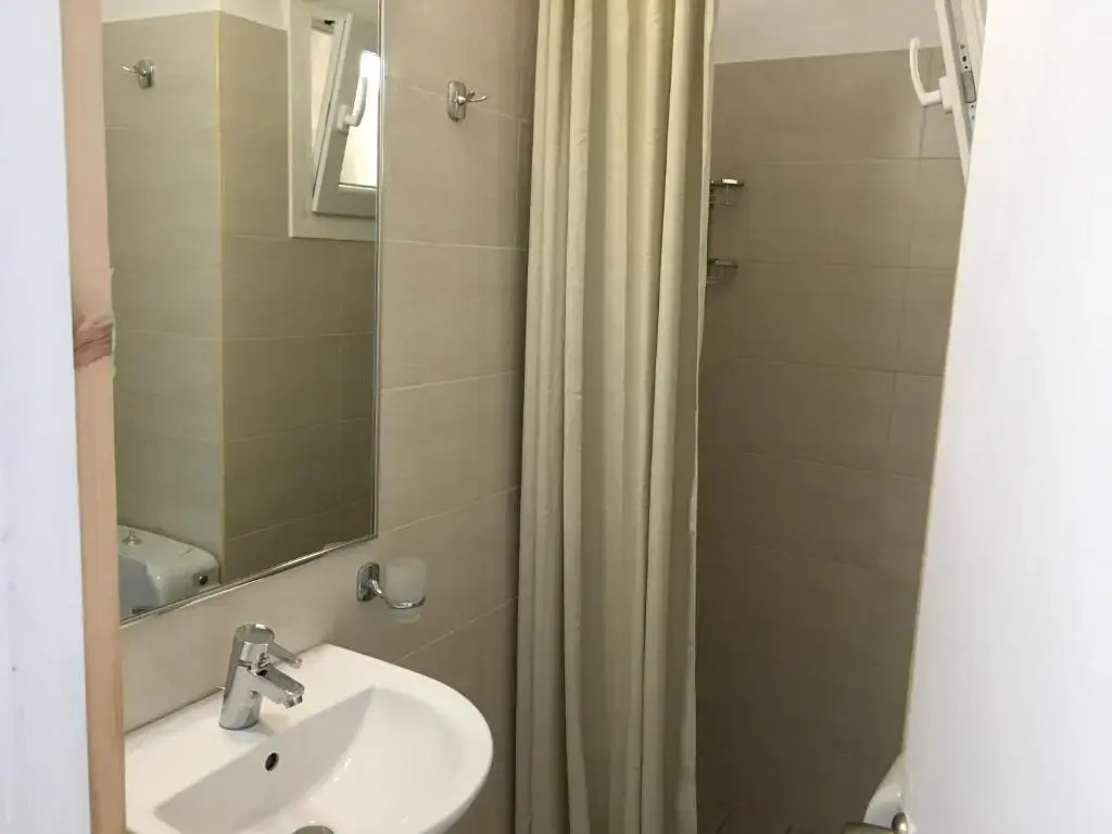 Comfort room