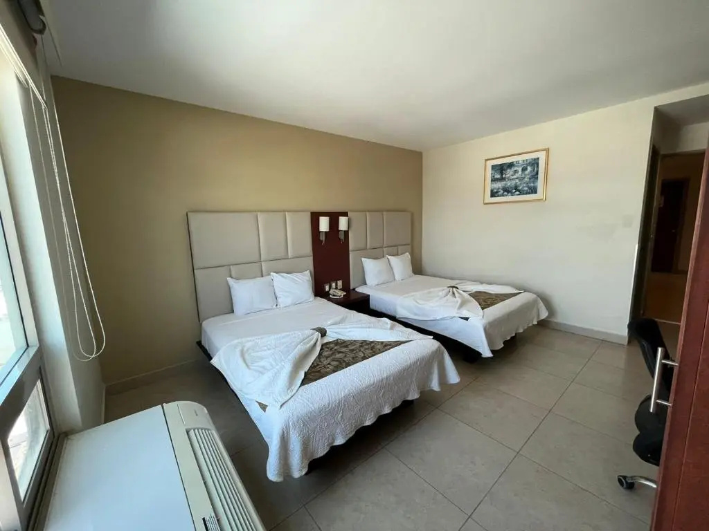 Hotel Ave Inn Mazatlán — 5