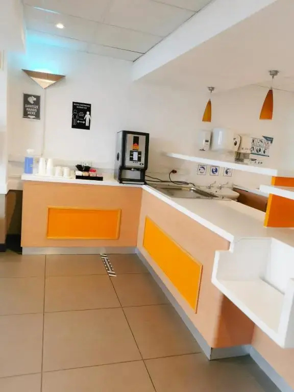 Lobby & Reception
