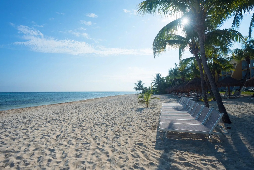 Beach & Waterfront