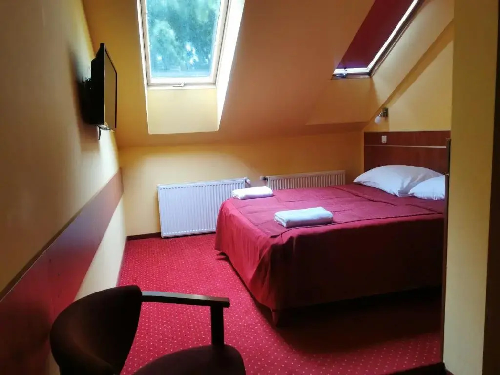 Standard Double Family room (full double bed)