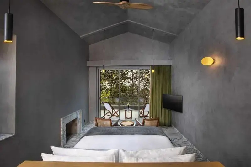 Premium Double room (full double bed)