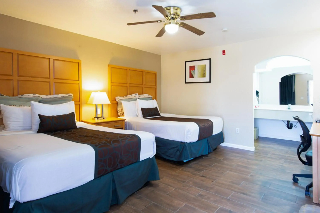 Travelodge by Wyndham Merced Yosemite - фото 20