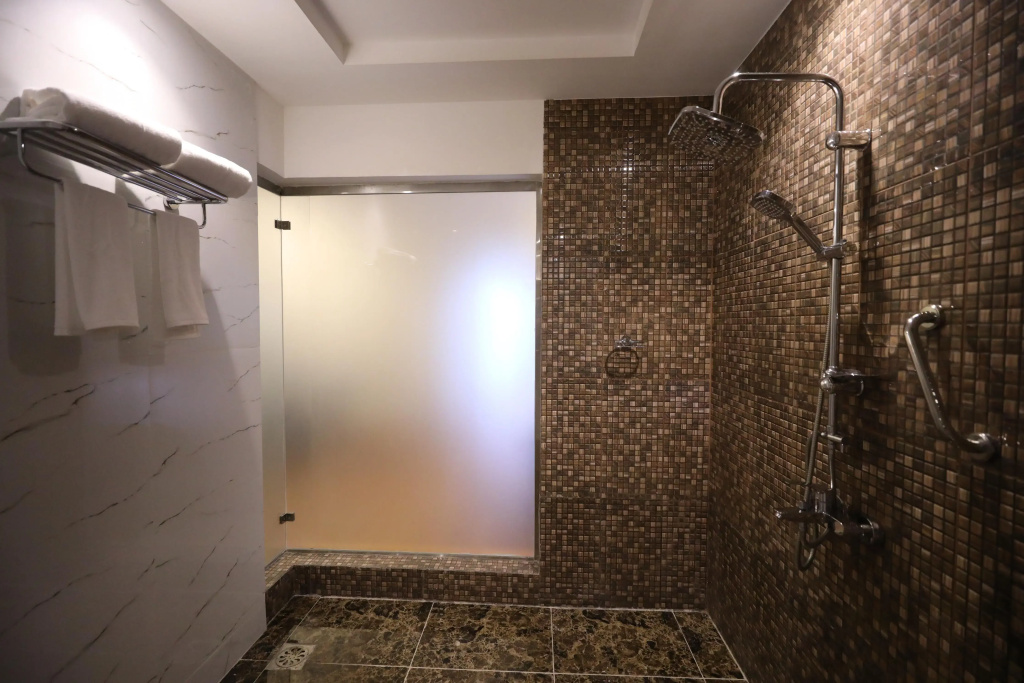 Double Suite (twin beds)